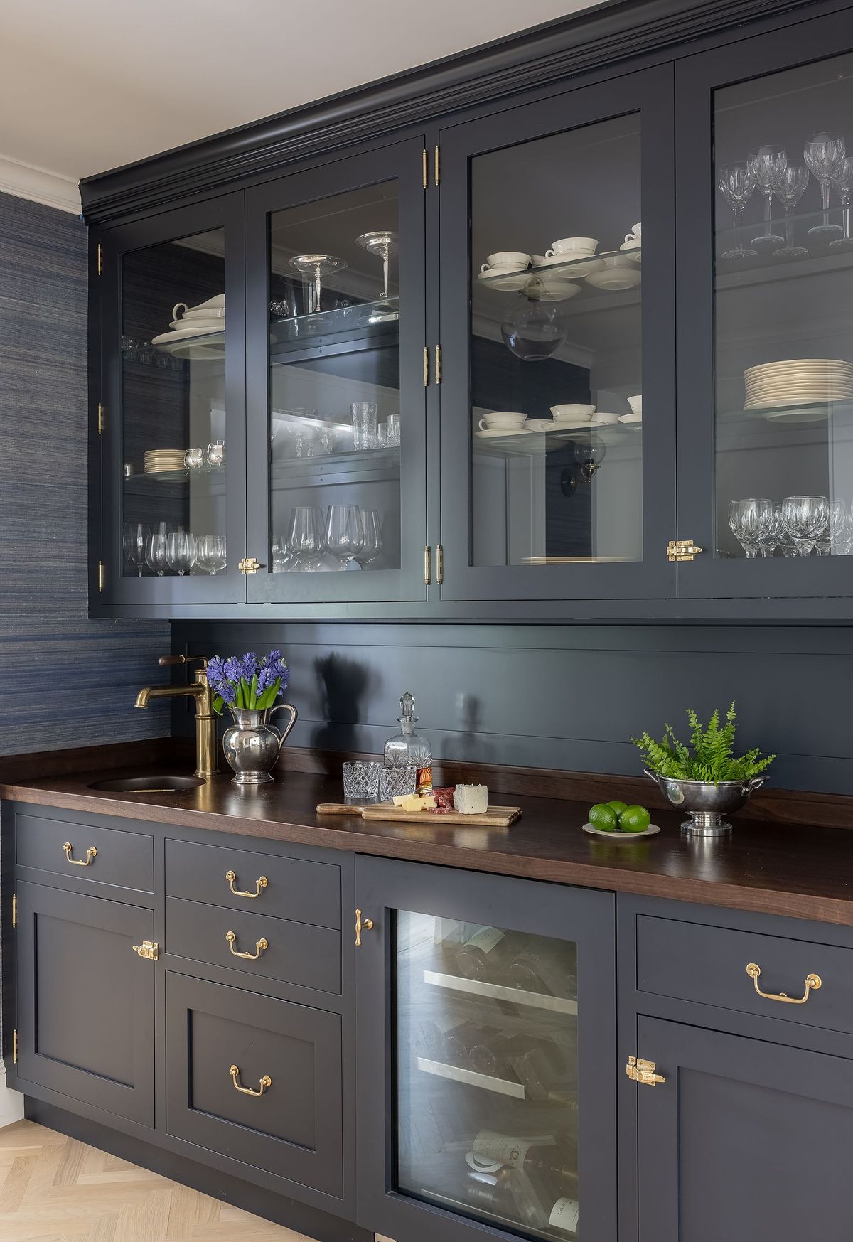 8 Manchester BTS Shingle Style Butlers Pantry photo MJL11923 by Michael J. Lee