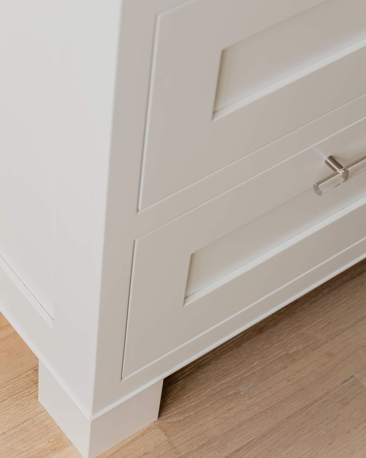 Ogrady - Cabinet foor detail