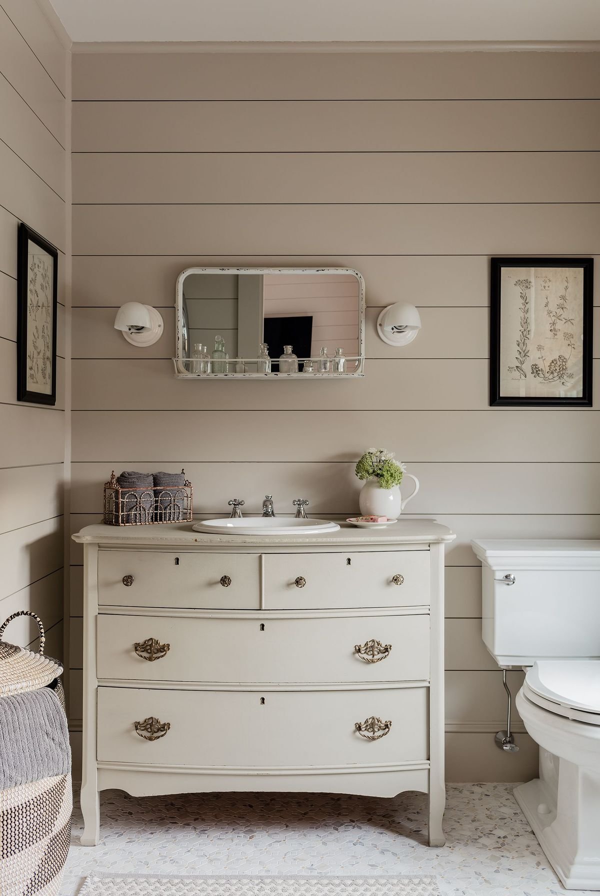 18 Northshore Farmhouse Guest House Bath Room Vanity photo by Michael J. Lee