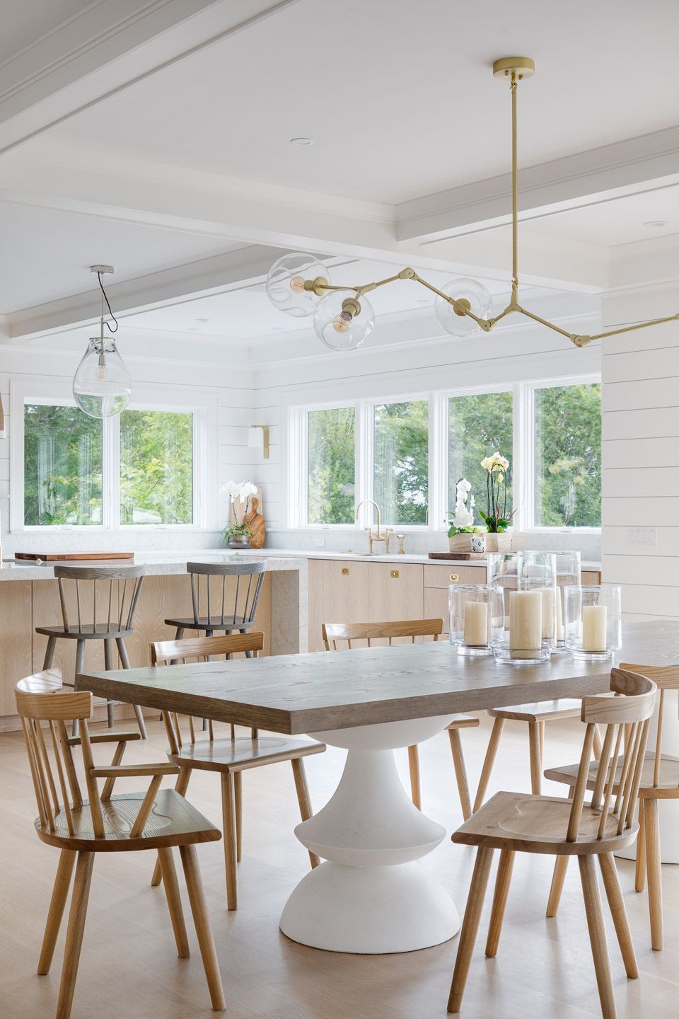 Dining table with sculptural concrete base