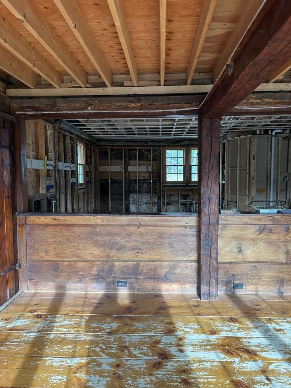 Fabyan-Looking towards kitchen