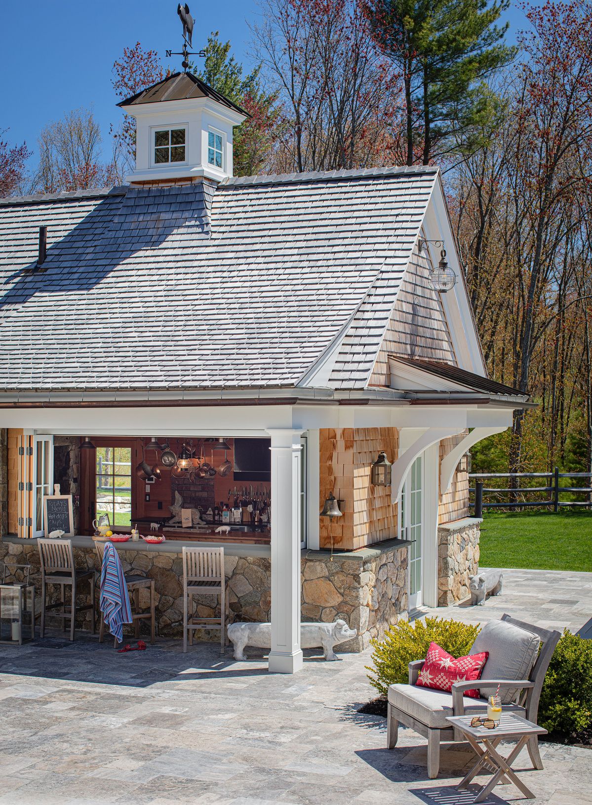 24 Northshore Farmhouse Grill House Bar photo by Michael J. Lee