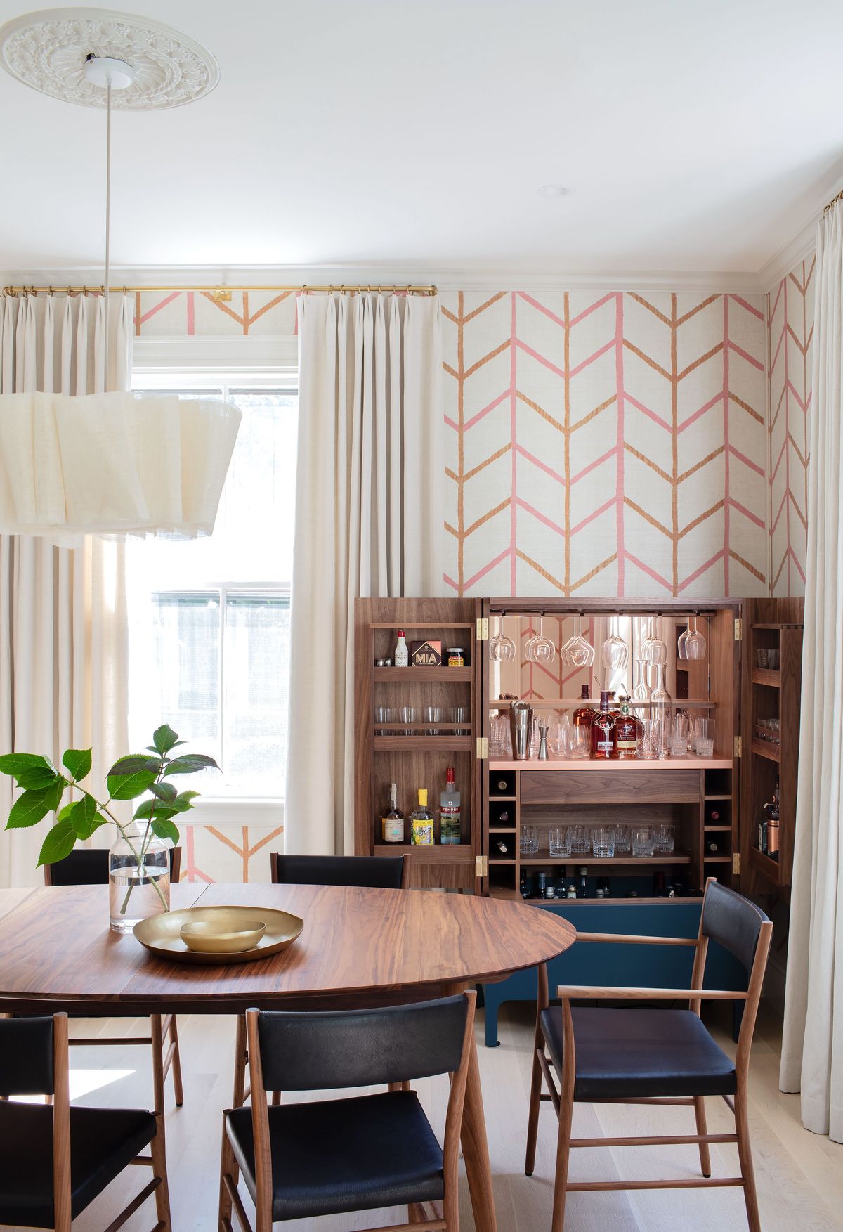 10 Brookline Victorian Dining Room Bar open photo by Michael J. Lee