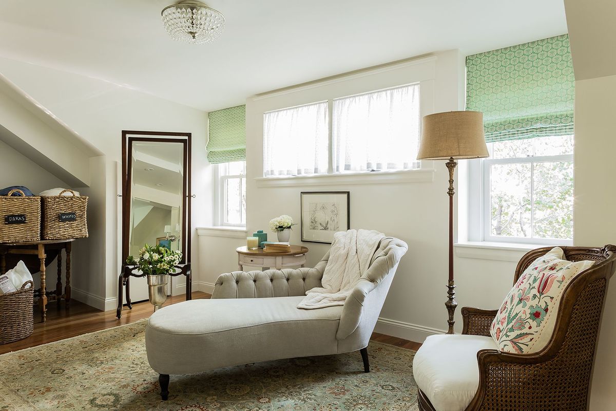 17 Charlestown Townhouse Primary Dressing Room Chaise photo by Michael J. Lee